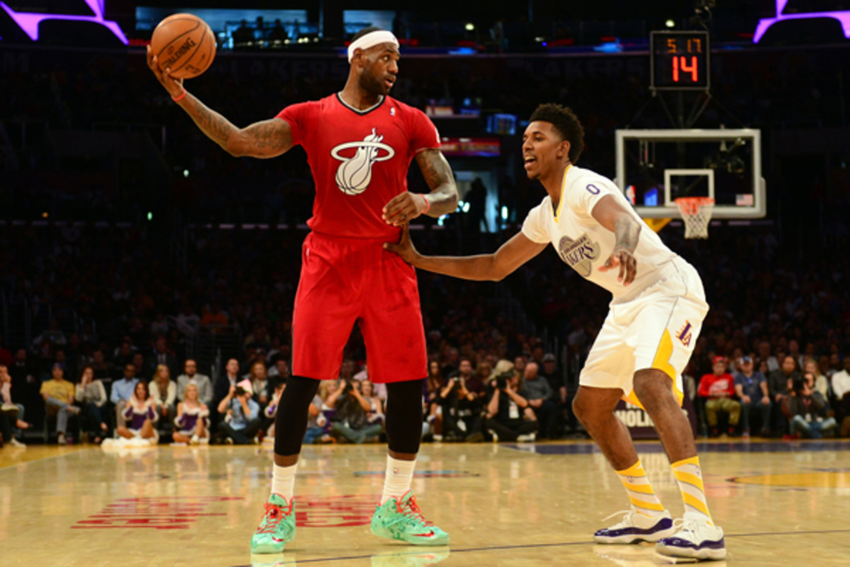 lebron-james-christmas-jersey.jpg